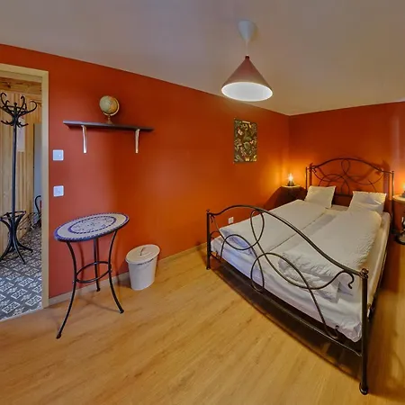 Gruppenunterkunft Mit Billardtisch Und Lamatrekking Farm stay *