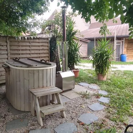 Vakantieboerderij Gruppenunterkunft Mit Billardtisch Und Lamatrekking