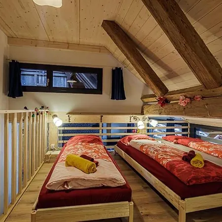 Farm stay Gruppenunterkunft Mit Billardtisch Und Lamatrekking *